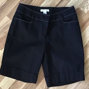 WHBM Black Bermuda Shorts w/ white stitching, Sz 6